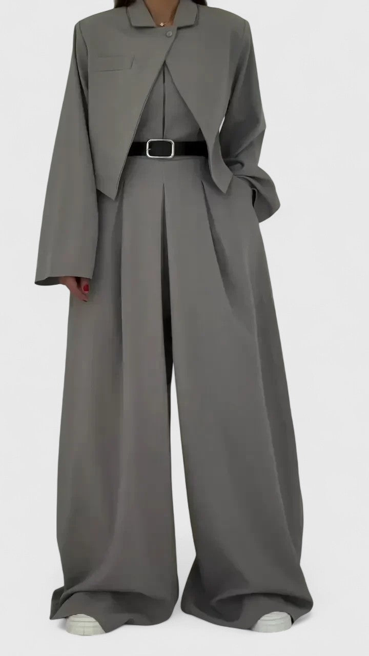Anne | Elegante conjunto de mono con blazer