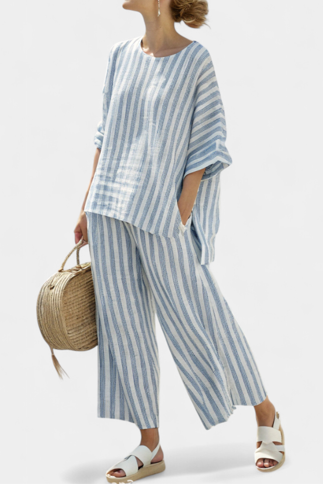 Rensleigh | Sofisticado top de lino a rayas azules y pantalones holgados