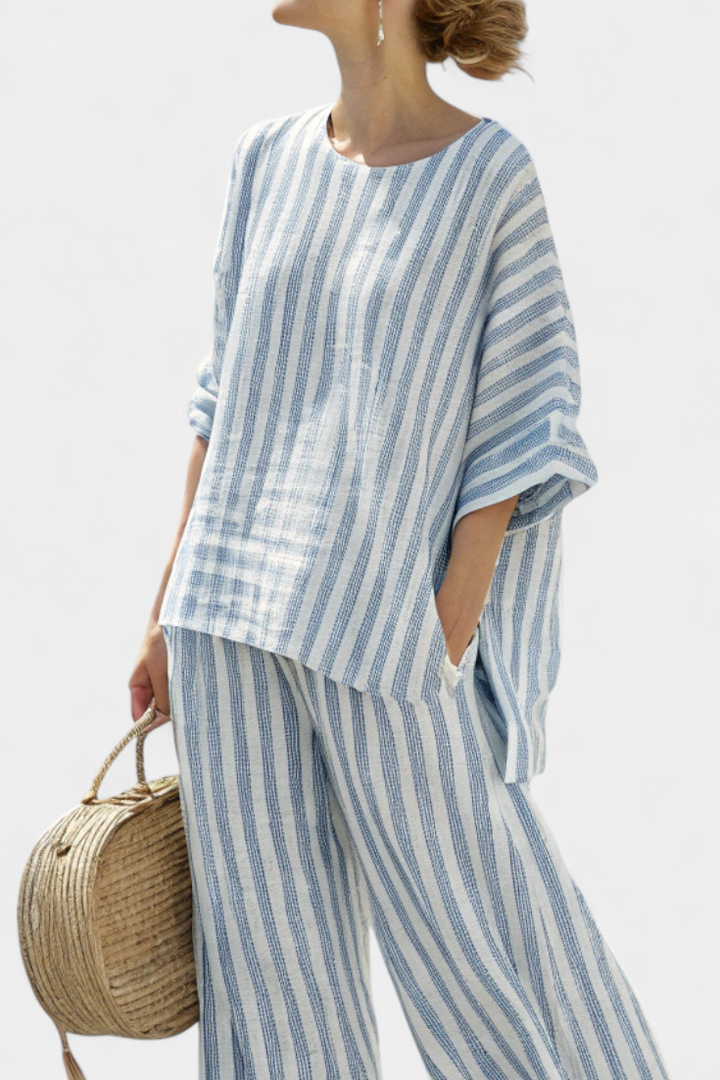Rensleigh | Sofisticado top de lino a rayas azules y pantalones holgados