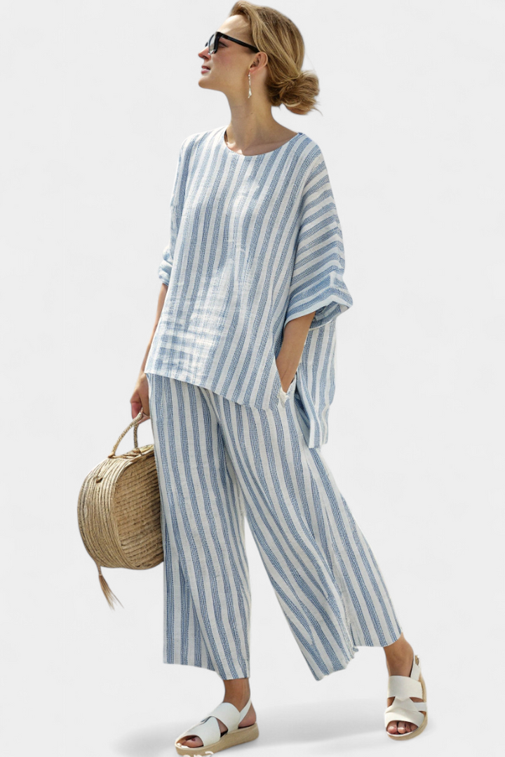 Rensleigh | Sofisticado top de lino a rayas azules y pantalones holgados