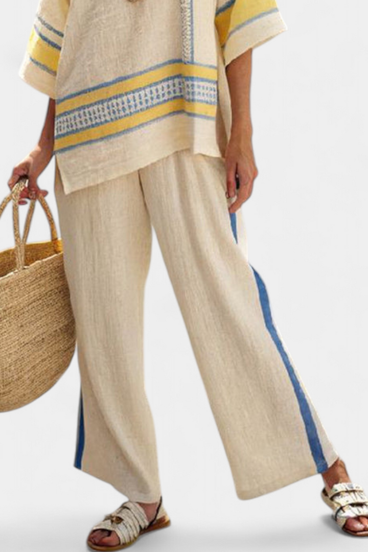 Jaxmere | Cómodo top mediterráneo azul y amarillo y pantalón de lino