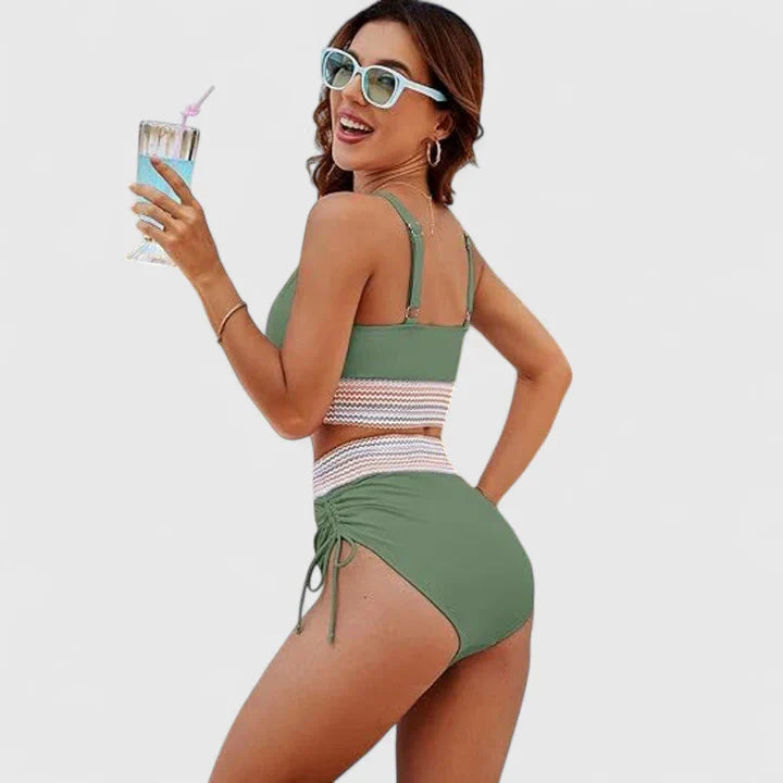 Jayzelliah | Elegante conjunto de bikini